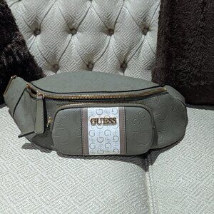 GUESS, Green/Sage, Fanny Pack, Brand New
